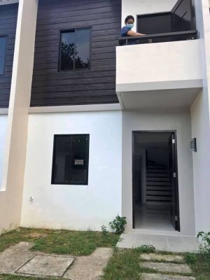 2 Bedrooms TownHouse For Rent Talamban Cebu City Accross Maria Montesorri