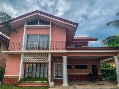 Semi furnished House For Rent Banilad Mandaue City Cebu