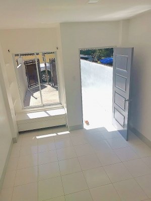 Unfurnished Modern Townhouse for Rent Consolacion Cebu